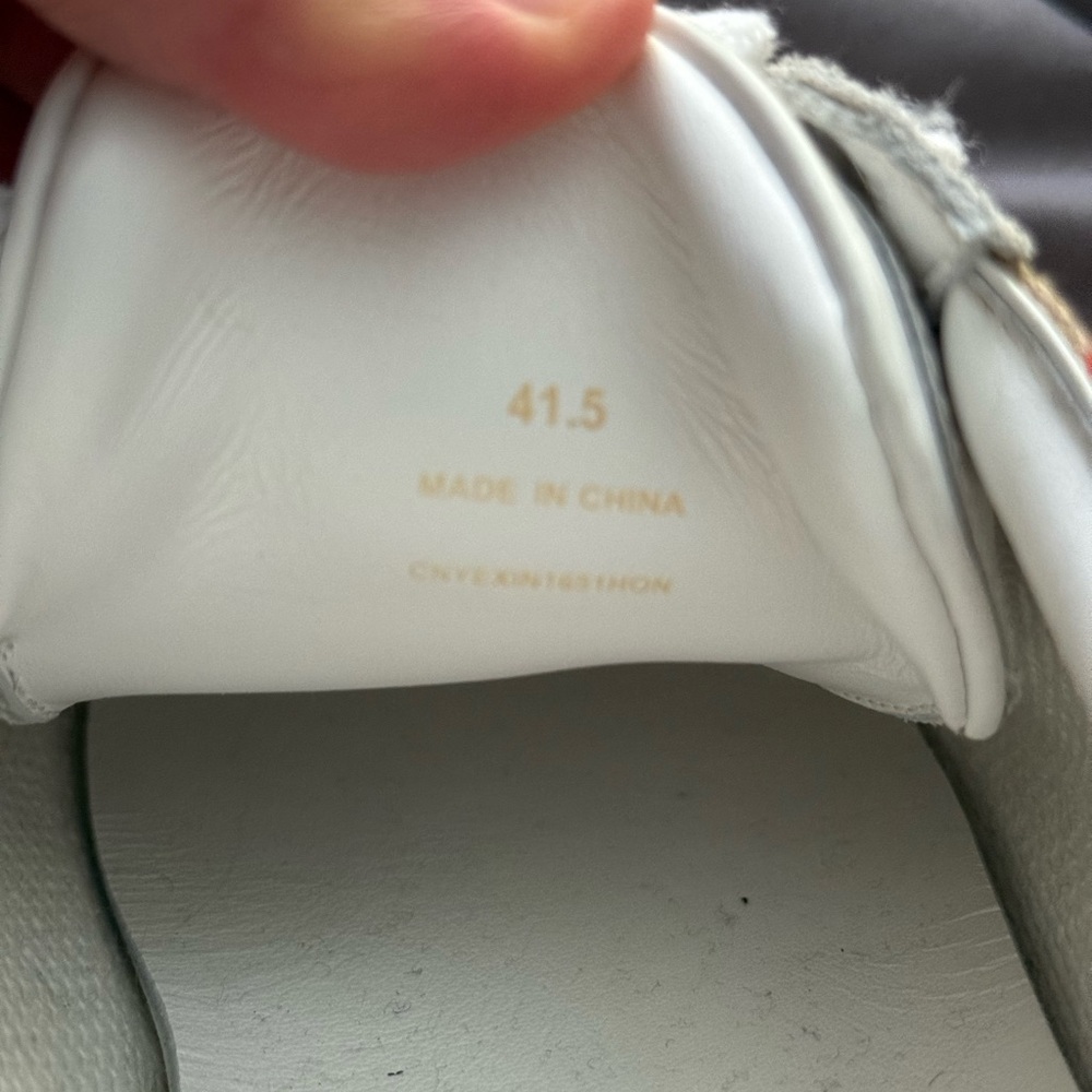 Burberry Men's Sneakers in White and Tan - Picture 5 of 5